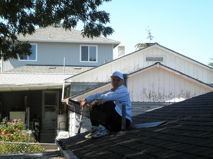 Оля на крыше