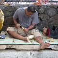 Рынок, резчик по дереву / Market, woodcarver