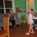 Марго танцует