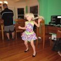 Марго танцует